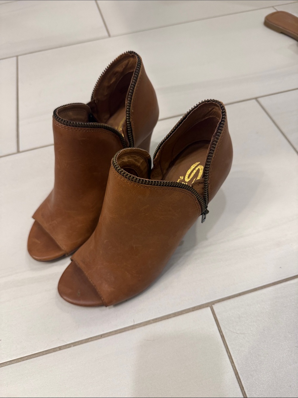Sbicca Tan Open-Toe Zip-Trim Mules